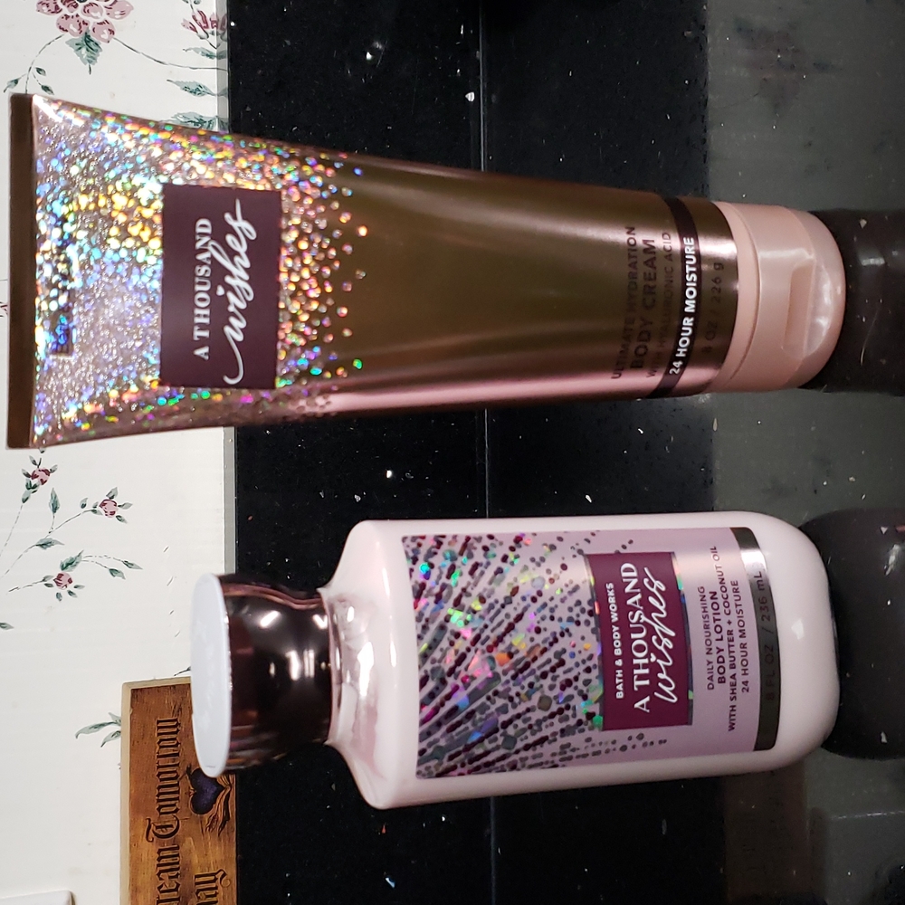 6X HOST PICK. New. Bath & Body Works 2 Piece Set- A Thousand Wishes